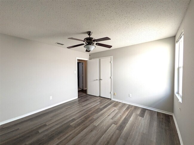 Building Photo - 1736 Carolina Ridge Way