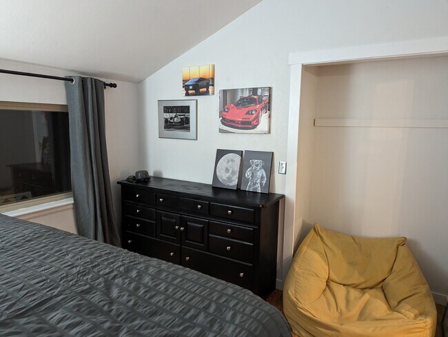 Bedroom 3 - 6036 Fox Hill Dr