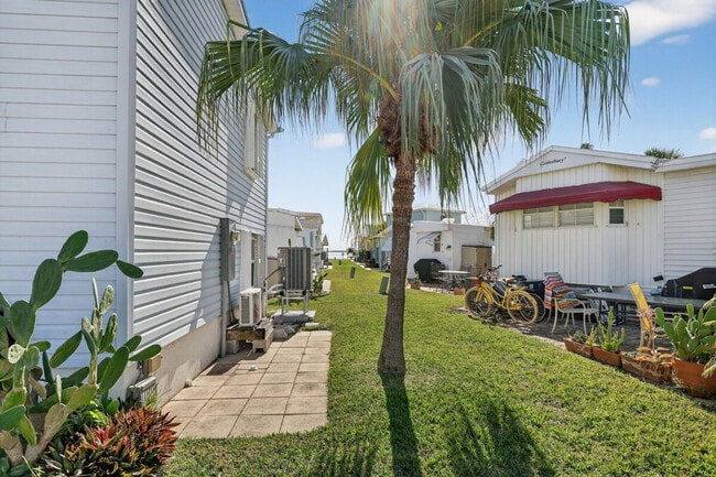 Building Photo - 1282 Nettles Blvd