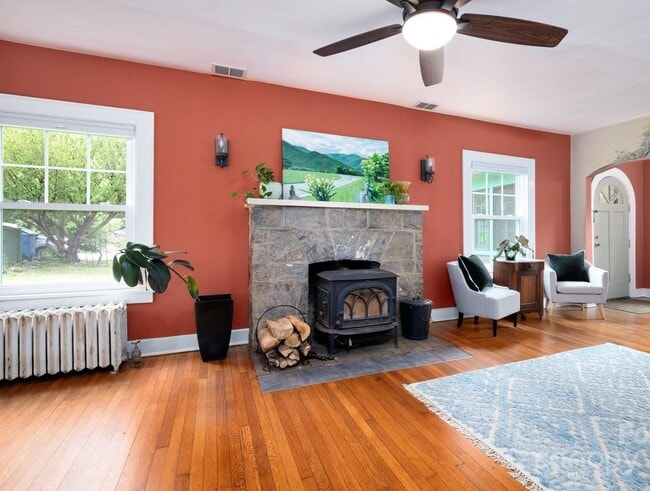 Building Photo - Asheville - Historic Charm Meets Modern Living!