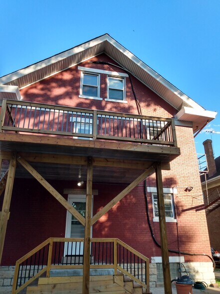Building Photo - 4413 Floral Ave