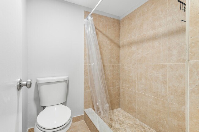 Building Photo - 10249 N Military Trl