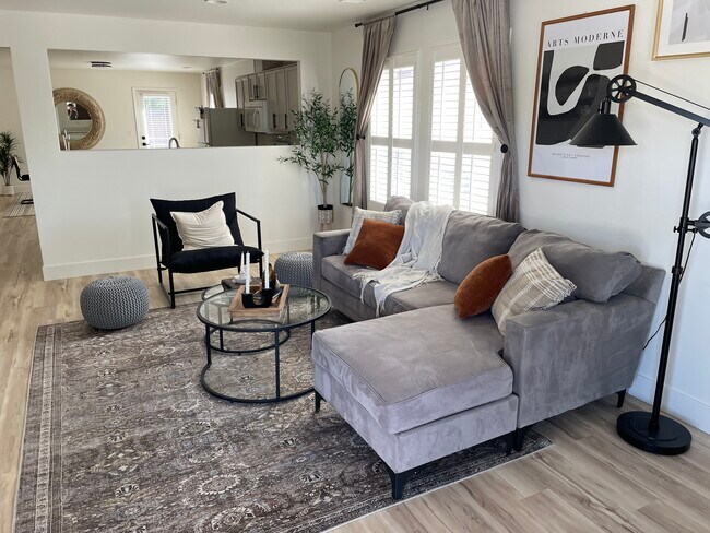 Primary Photo - 1101 Still Brook Ct