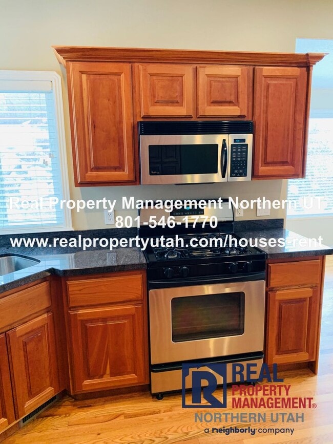 Building Photo - 6 bed 3.5 bath Home in North Ogden Coming Available in August