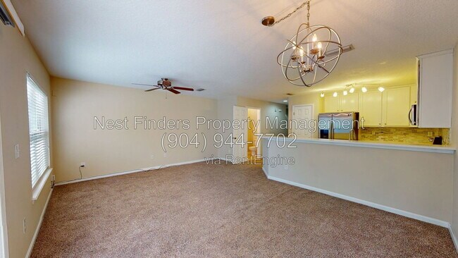 Building Photo - 1002 N Black Cherry Dr