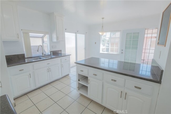 Building Photo - 4435 Triggs St