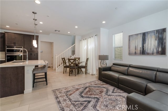 Building Photo - 624 Daniel Freeman Cir