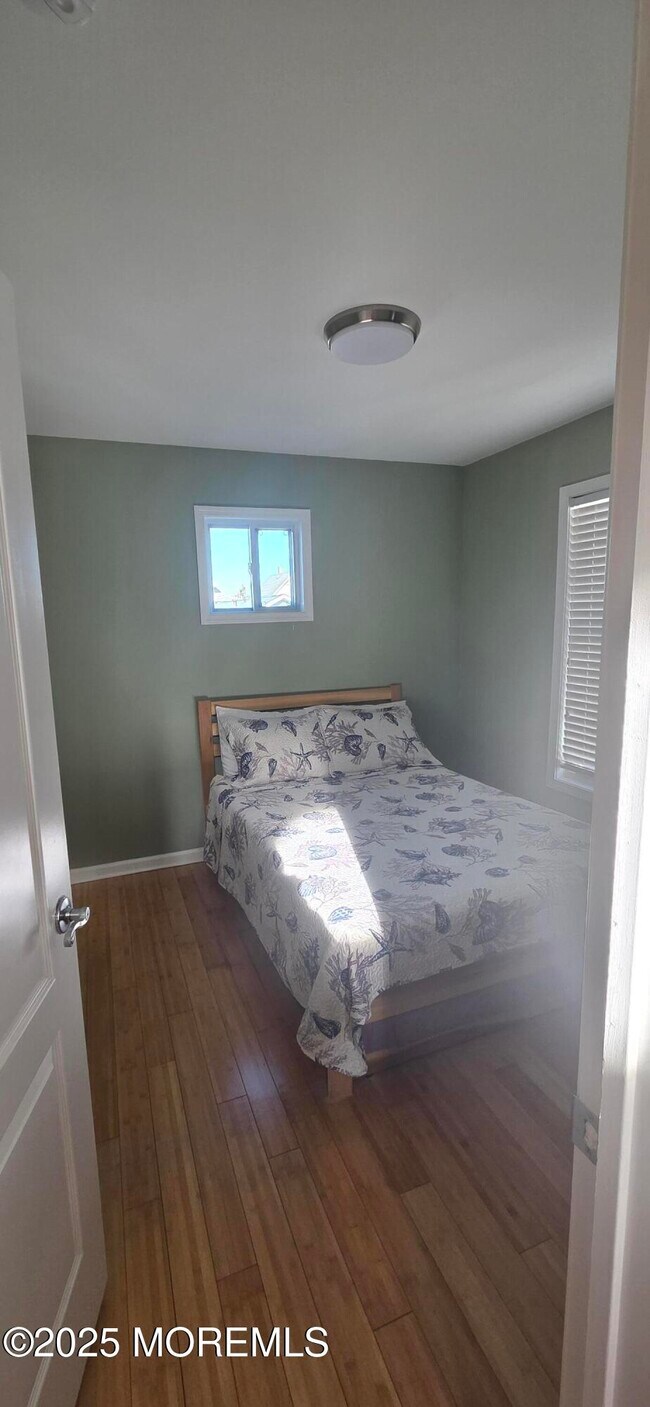 Building Photo - 30 Stockton Ave