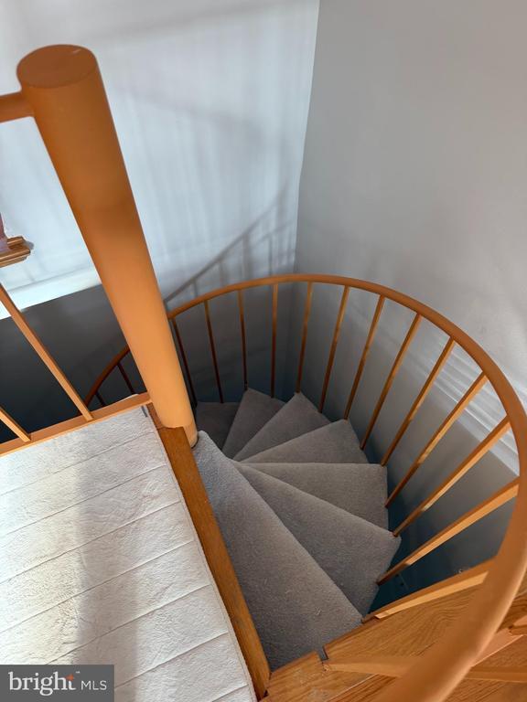 Building Photo - 3881 Porter St NW