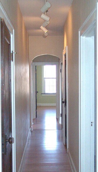 Building Photo - 5218 Holly Hills Ave