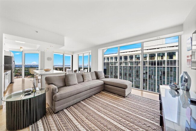 Building Photo - 4779 Collins Ave