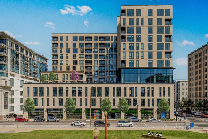 Building Photo - 421 N Pennsylvania St