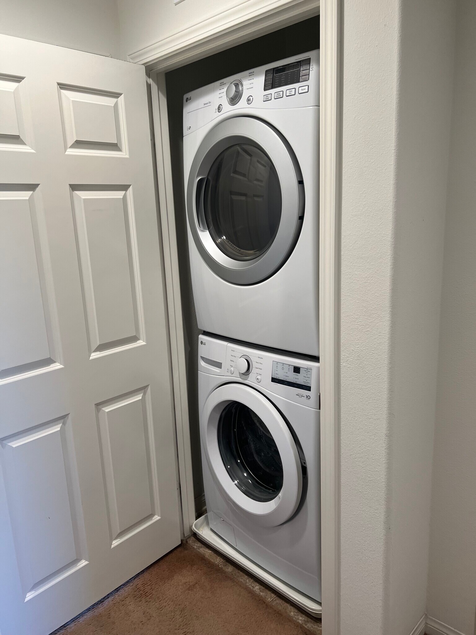 Building Photo - 14838 Nordhoff St