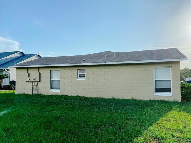 Building Photo - 4018 Bonnie Dr