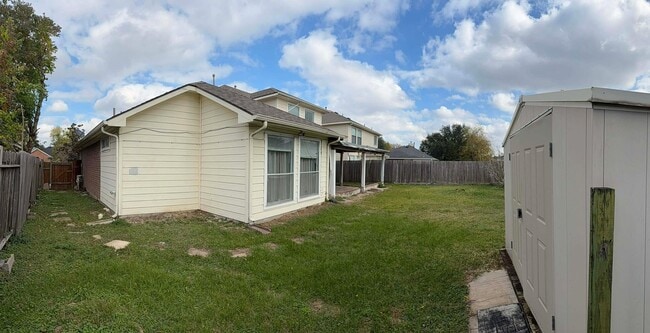 Building Photo - 18403 Willow Moss Dr