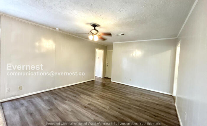 Building Photo - 5214 Fairgreen Ln