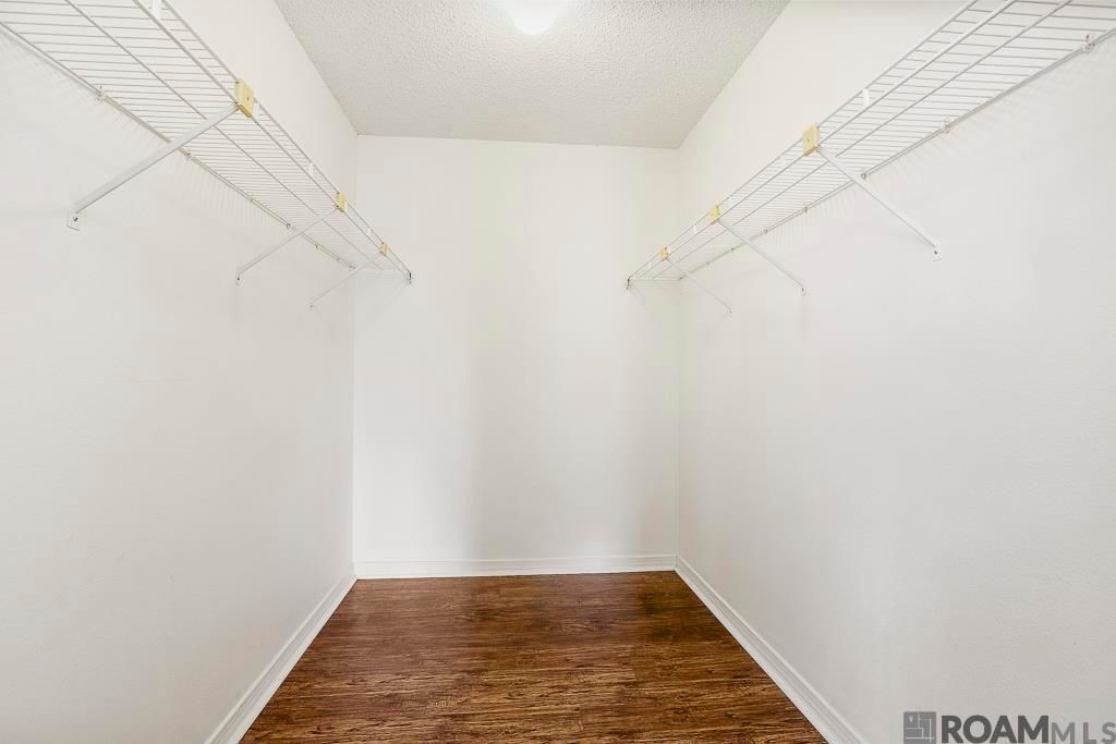 Building Photo - 8500 Bluebonnet Blvd