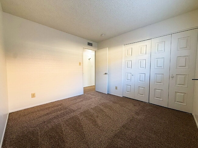 Building Photo - Fully Remodeled Home in Prime Location – Move-In Ready!