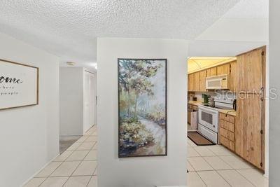Building Photo - 2693 Sabal Springs Cir