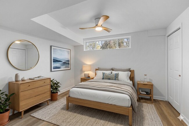 Building Photo - 4915 Darlington Dr