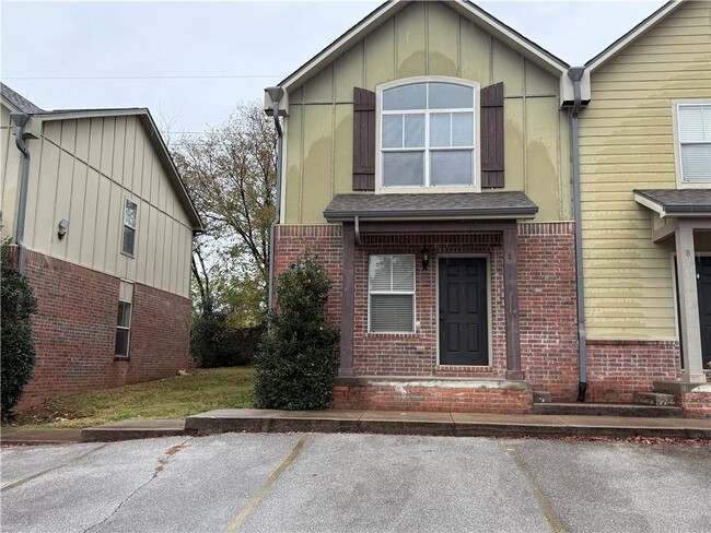 Primary Photo - 2206 Karrington Ridge