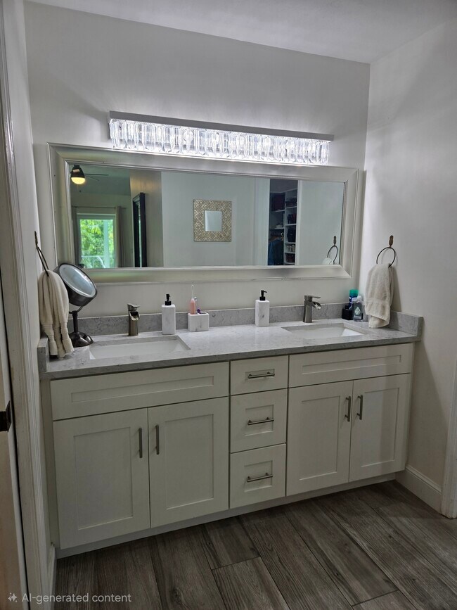 Building Photo - 9300 SE Eagle Ave