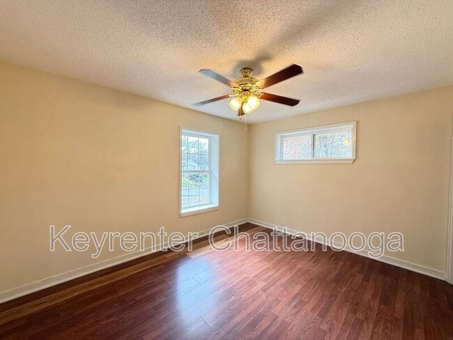 Building Photo - 5 Gaylord Dr