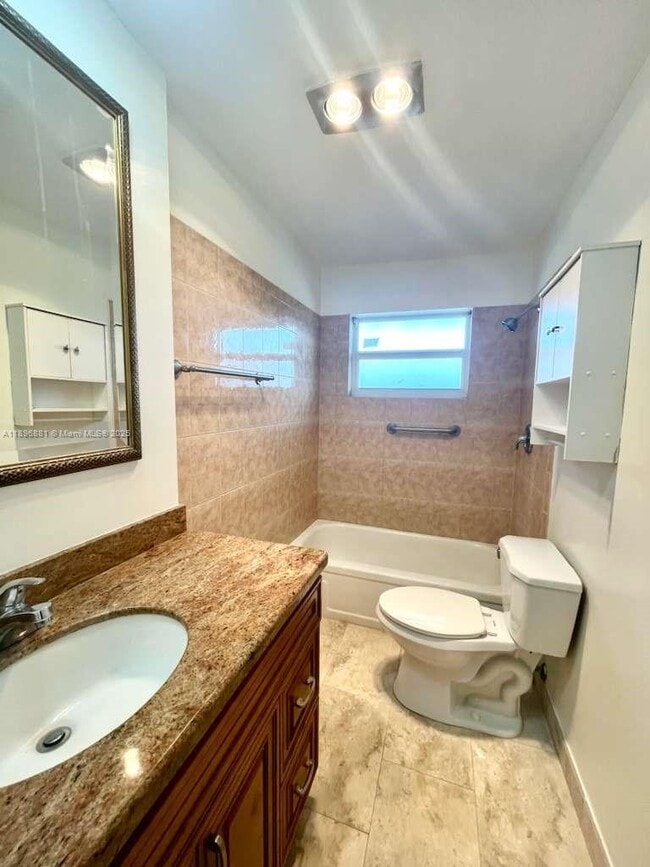 Building Photo - 1425 Atlantic Shores Blvd