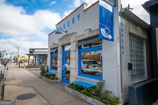 Building Photo - 110 Milledge Terrace