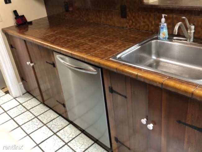 Building Photo - 2 br, 1 bath House - 1223 Resaca Pl
