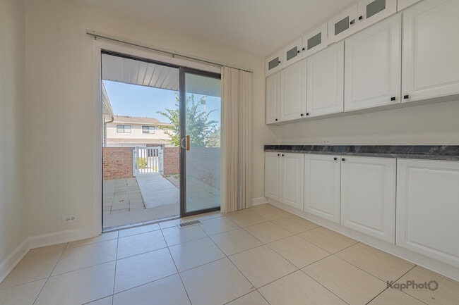 Building Photo - 713 Mariners Point