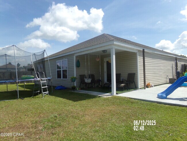 Building Photo - 7150 Riverbrooke St