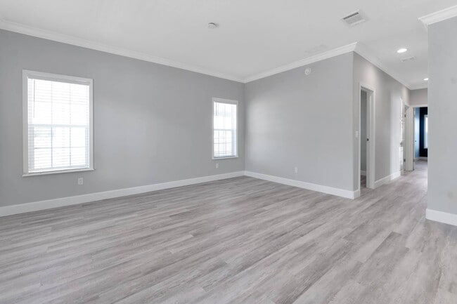 Building Photo - 3266 Walden Shores Blvd