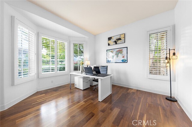 Building Photo - 779 Coral Tree Way