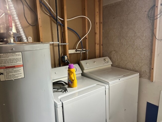 Building Photo - 3580 Van Buren Ave