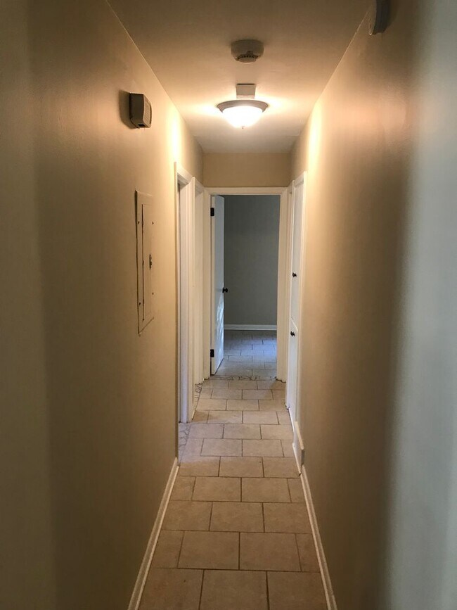 Building Photo - **AVAILABLE NOW**Total Electric 3 Bedroom / 1 Bathroom Home for Rent in East Columbus, GA***