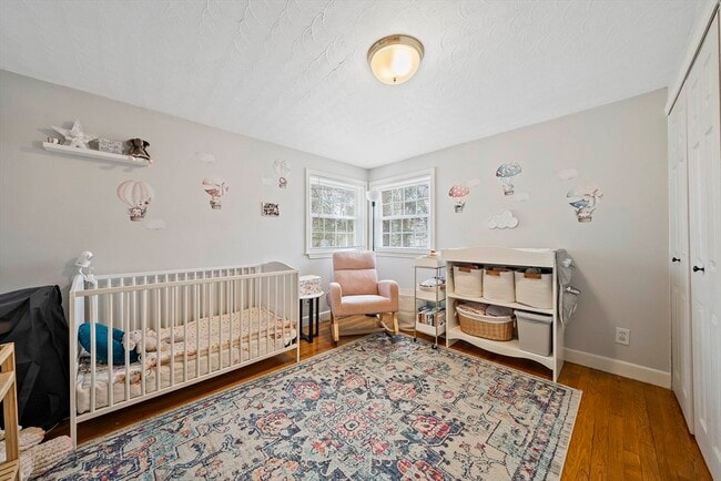 Building Photo - 95 Oriole Rd