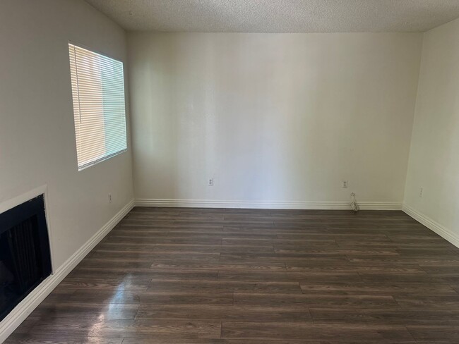 Building Photo - 2710 Eldora Cir