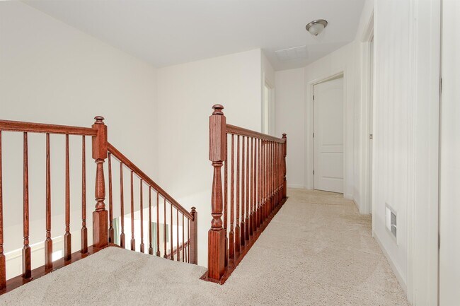 Building Photo - 122 Blakely Rd