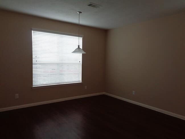 Building Photo - 2207 Steep Pine Tr