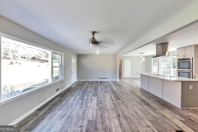 Building Photo - 2764 Veltre Pl SW