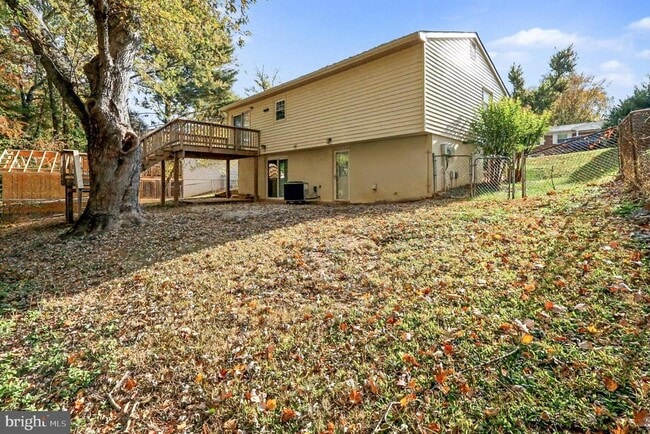 Building Photo - 13828 Londonderry Ct