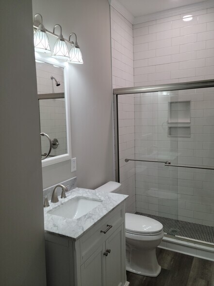 Building Photo - 2317 Main St