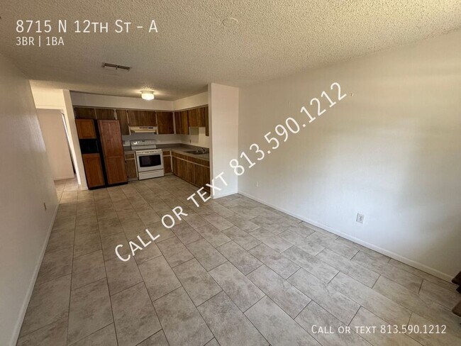 Building Photo - 8715 N 12th St
