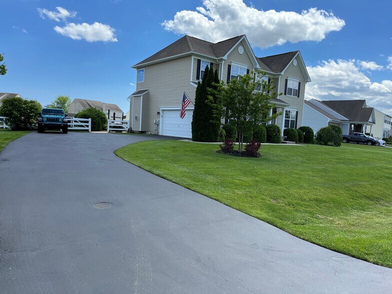 Building Photo - 24889 Rivers Edge Rd