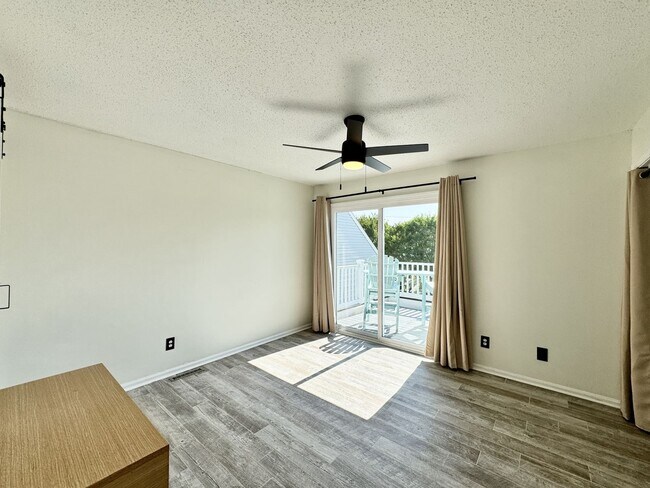 Building Photo - Ready NOW! A Custom Townhouse-Style Duplex Blocks to the Beaches! Fenced Yard - Hot Tub - Pet Fri...