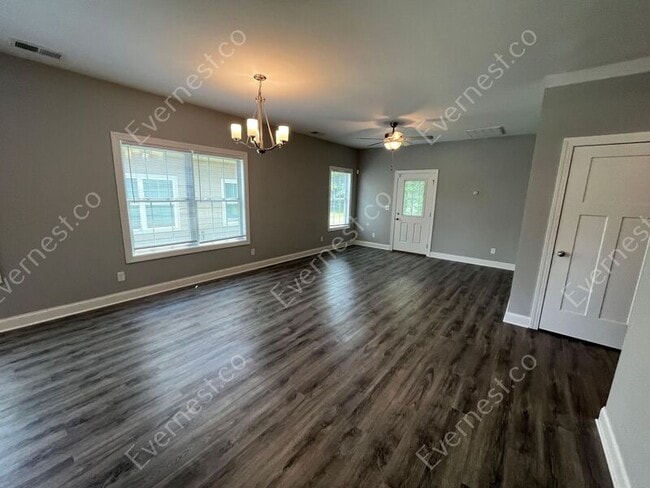 Building Photo - 5322 Roosevelt Rd