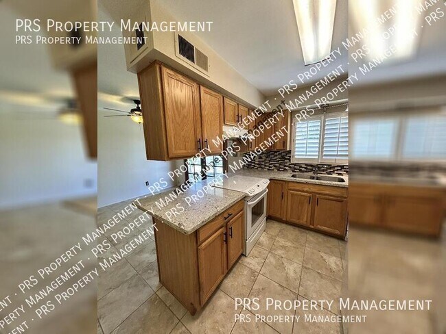 Building Photo - 6926 E Windsor Ave