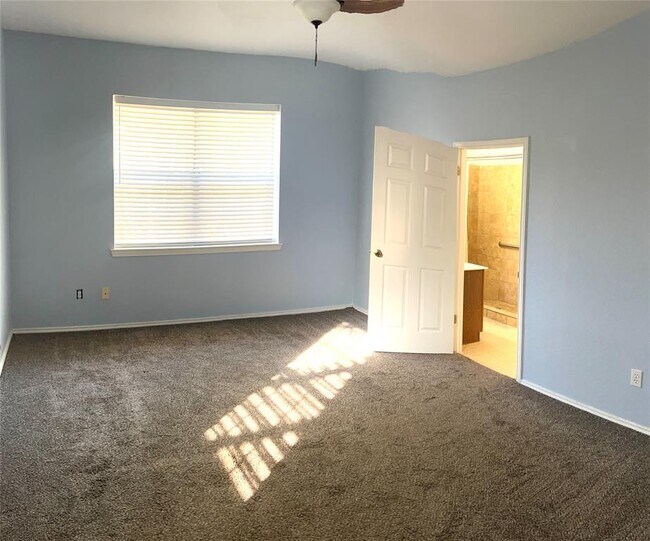 Building Photo - 1747 Windy Park Cir