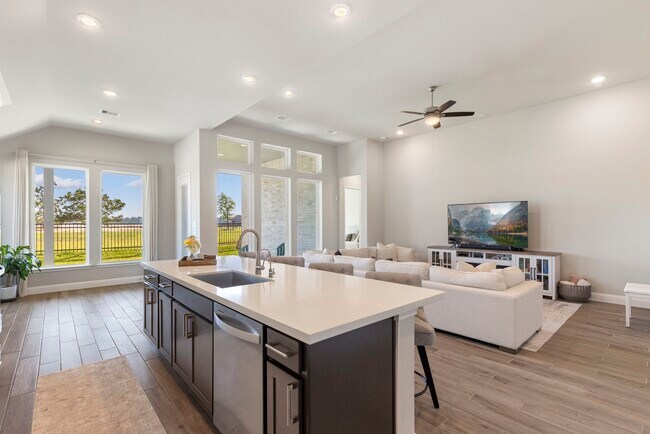 Building Photo - 16147 Sapphire Crst Dr